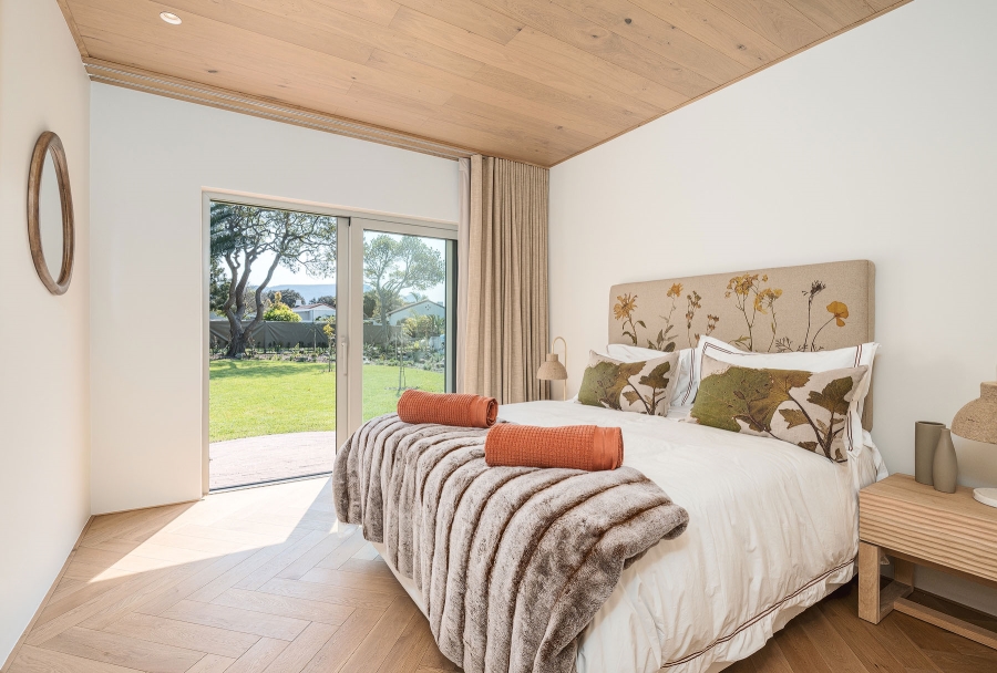 To Let 4 Bedroom Property for Rent in Tokai Western Cape